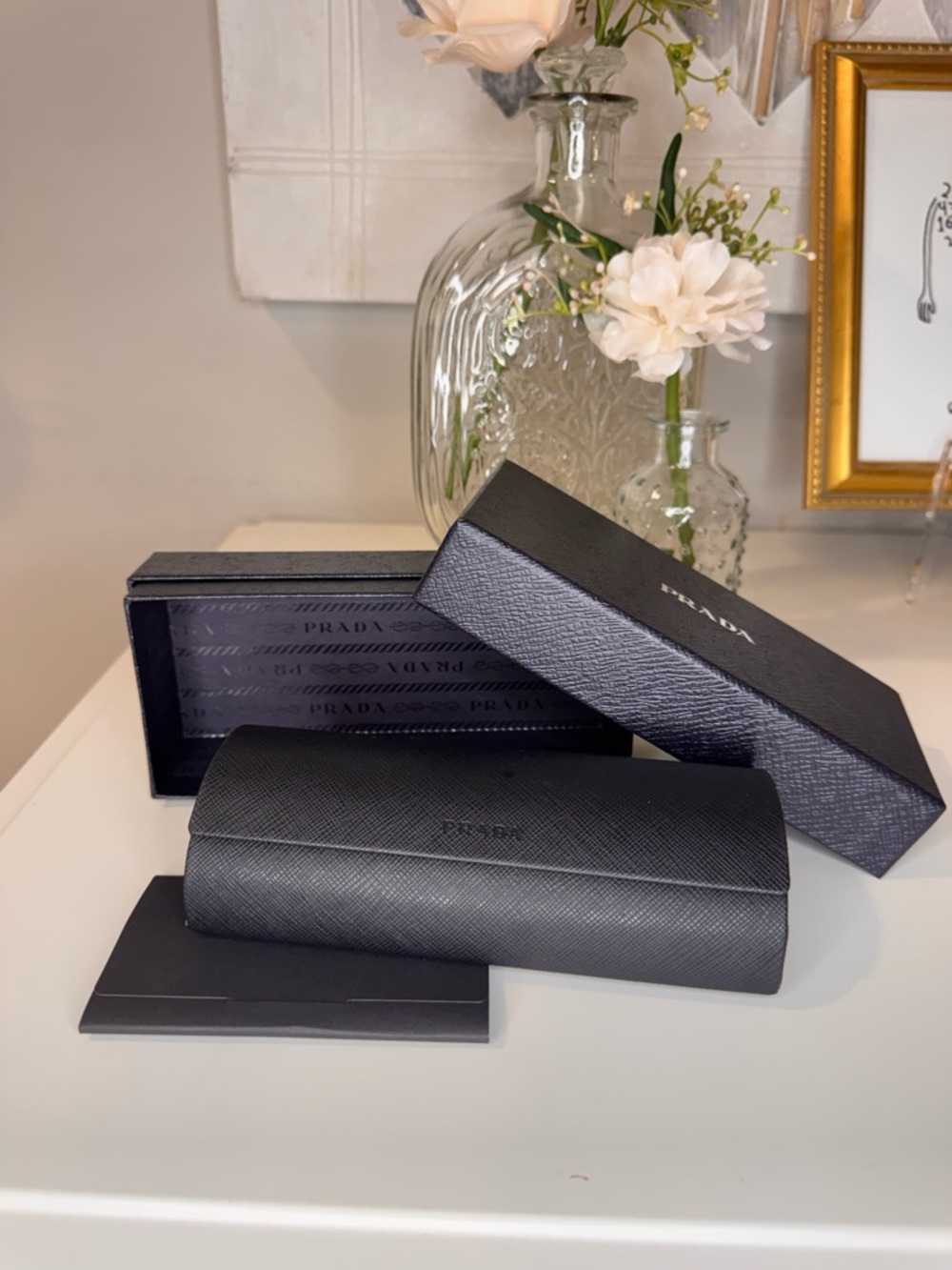 PRADA Luxury Eyeglasses Case Set –Original Box, Case & Cleaning Cloth  Authentic - Picture 5 of 7